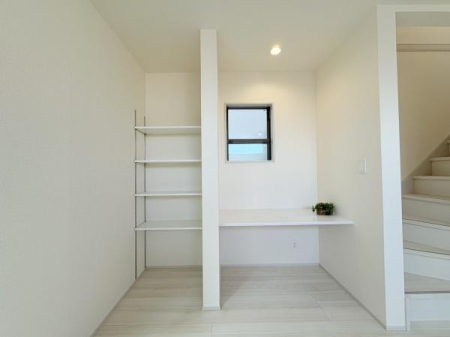 �_�ސ쌧���s�K�揬������4���ڂ̐V�z��ˌ��Ẵ��r���O