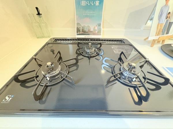 �_�ސ쌧���s�K�揬������4���ڂ̐V�z��ˌ��ẴL�b�`��