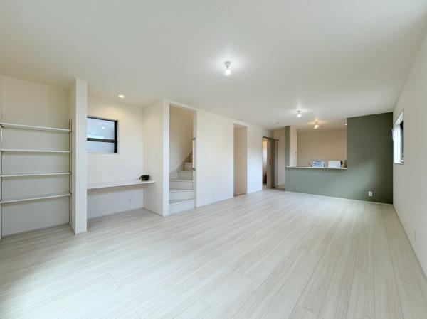 �_�ސ쌧���s�K�揬������4���ڂ̐V�z��ˌ��Ẵ��r���O