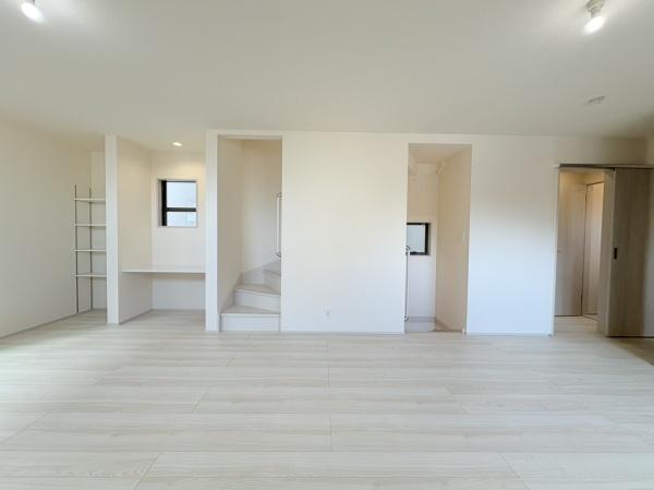 �_�ސ쌧���s�K�揬������4���ڂ̐V�z��ˌ��Ẵ��r���O