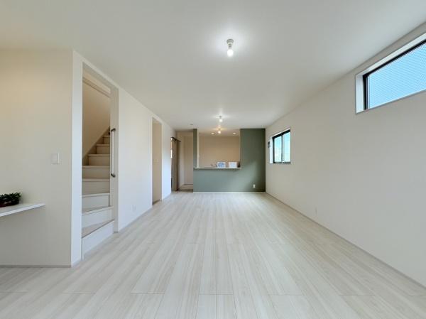 �_�ސ쌧���s�K�揬������4���ڂ̐V�z��ˌ��Ẵ��r���O