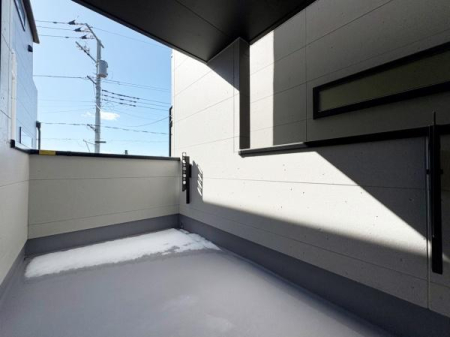 �_�ސ쌧����s�����_��3���ڂ̐V�z��ˌ��Ẵo���R�j�[