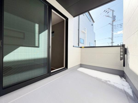 �_�ސ쌧����s�����_��3���ڂ̐V�z��ˌ��Ẵo���R�j�[