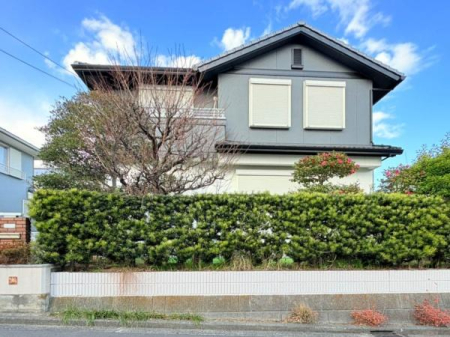 �_�ސ쌧���l�s�����\����2���ڂ̒��È�ˌ��Ă̑O�ʓ��H�܂ތ��n�ʐ^