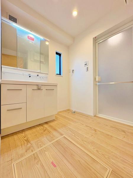 �_�ސ쌧����s�����_��3���ڂ̐V�z��ˌ��Ă̐��ʑ�E���ʏ�