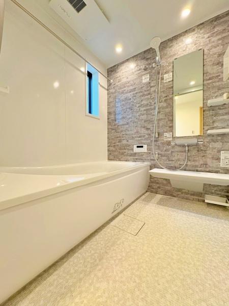 �_�ސ쌧����s�����_��3���ڂ̐V�z��ˌ��Ă̗���