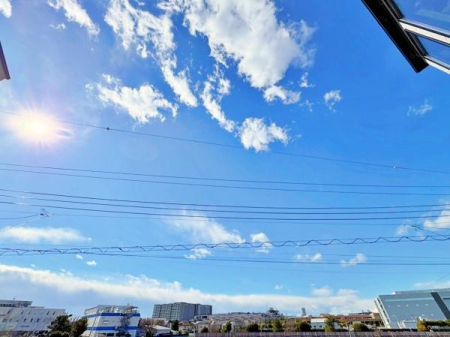 �_�ސ쌧����s�����_��3���ڂ̐V�z��ˌ��Ă̏Z�˂���̒��]�ʐ^