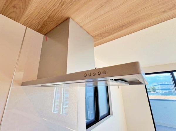 �_�ސ쌧����s�����_��3���ڂ̐V�z��ˌ��ẴL�b�`��