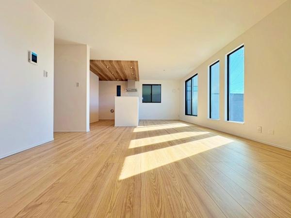 �_�ސ쌧����s�����_��3���ڂ̐V�z��ˌ��Ẵ��r���O