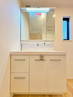 �_�ސ쌧����s�����_��3���ڂ̐V�z��ˌ��Ă̐��ʑ�E���ʏ�