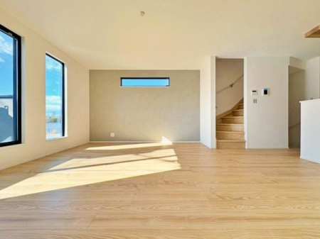 �_�ސ쌧����s�����_��3���ڂ̐V�z��ˌ��Ẵ��r���O