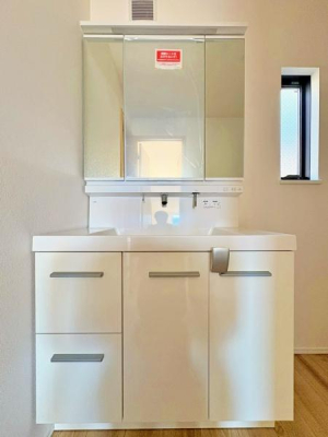 �_�ސ쌧����s�����_��3���ڂ̐V�z��ˌ��Ă̐��ʑ�E���ʏ�