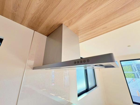 �_�ސ쌧����s�����_��3���ڂ̐V�z��ˌ��ẴL�b�`��