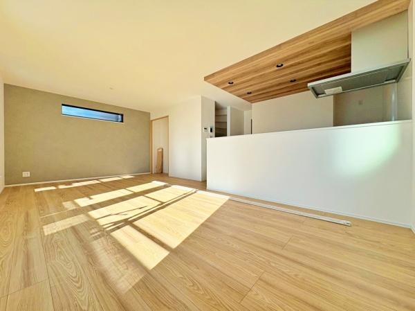 �_�ސ쌧����s�����_��3���ڂ̐V�z��ˌ��Ẵ��r���O