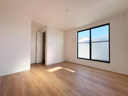 �_�ސ쌧����s�����_��3���ڂ̐V�z��ˌ��Ă̗m��