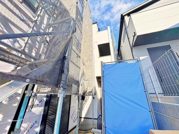 �_�ސ쌧����s�����_��3���ڂ̐V�z��ˌ��Ă̌��n�O�ώʐ^