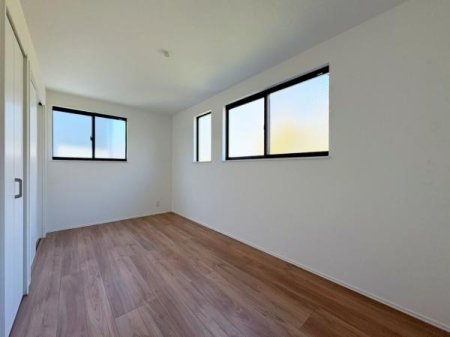 �_�ސ쌧����s�����_��3���ڂ̐V�z��ˌ��Ă̗m��