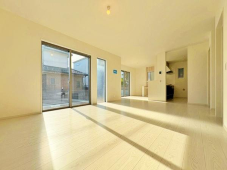 �_�ސ쌧���l�s����捂�M��2���ڂ̐V�z��ˌ��Ẵ��r���O