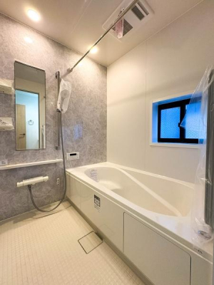 �_�ސ쌧���l�s�t��`�c��5���ڂ̐V�z��ˌ��Ă̗���