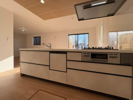 �_�ސ쌧���l�s�t��`�c��5���ڂ̐V�z��ˌ��ẴL�b�`��