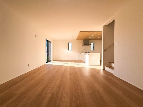 �_�ސ쌧���l�s�t��`�c��5���ڂ̐V�z��ˌ��Ẵ��r���O