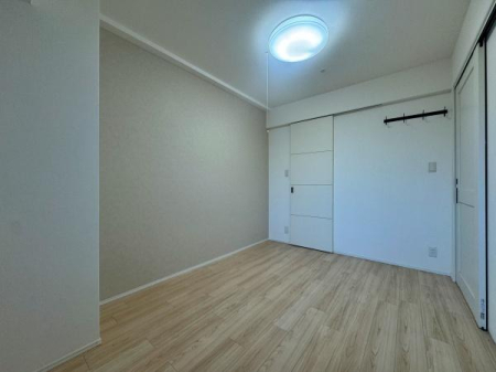 �_�ސ쌧����s�얼�̒��Ã}���V�����̐Q��