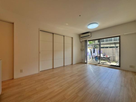 �_�ސ쌧����s�얼�̒��Ã}���V�����̃��r���O