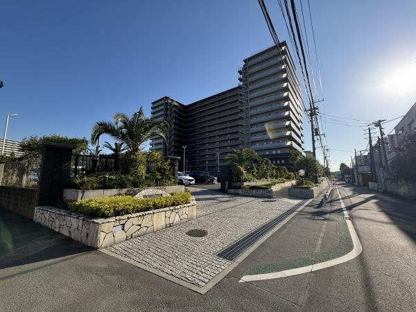 �_�ސ쌧����s�얼�̒��Ã}���V�����̌��n�O�ώʐ^