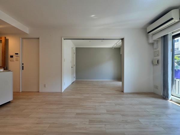 �_�ސ쌧����s�얼�̒��Ã}���V�����̃��r���O