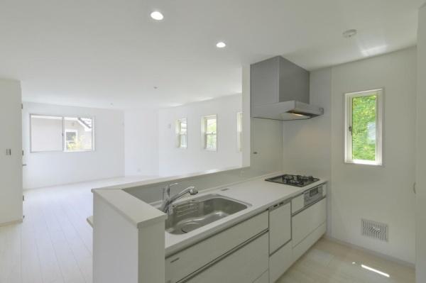 �_�ސ쌧���l�s��搴���P�u�̓y�n�̌����v������i�p�[�X�E���ρj