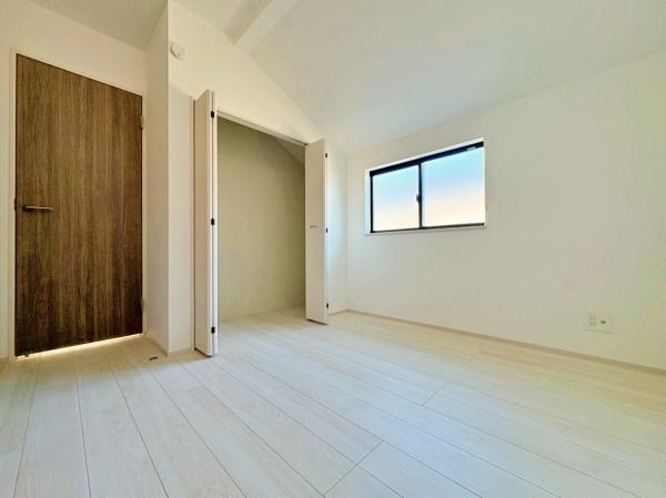 �_�ސ쌧���l�s���J��{��2���ڂ̐V�z��ˌ��Ă̗m��