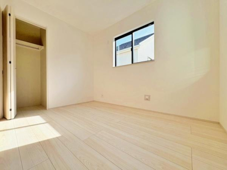 �_�ސ쌧���l�s���J��{��2���ڂ̐V�z��ˌ��Ă̗m��