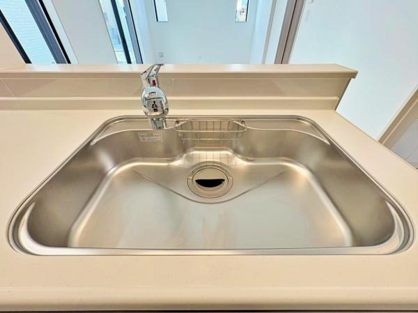 �_�ސ쌧���l�s���J��{��2���ڂ̐V�z��ˌ��ẴL�b�`��