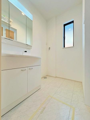 �_�ސ쌧���l�s���J��{��2���ڂ̐V�z��ˌ��Ă̐��ʑ�E���ʏ�