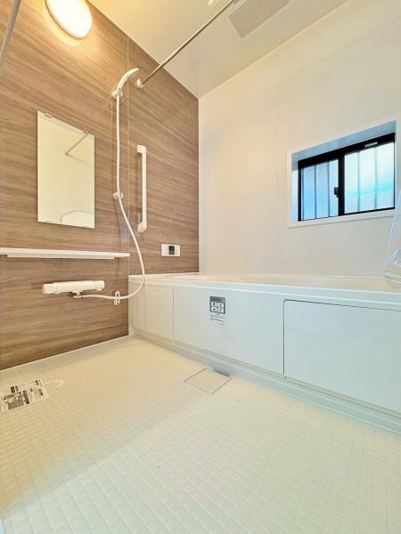 �_�ސ쌧���l�s���J��{��2���ڂ̐V�z��ˌ��Ă̗���