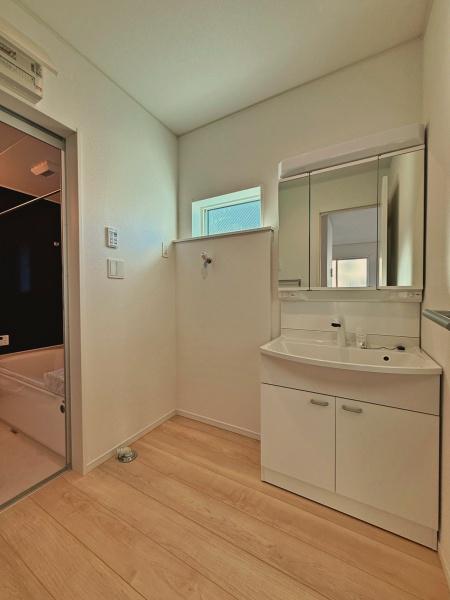 �_�ސ쌧���l�s���J��{��2���ڂ̐V�z��ˌ��Ă̐��ʑ�E���ʏ�