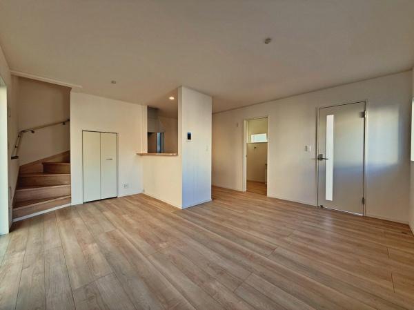 �_�ސ쌧���l�s���J��{��2���ڂ̐V�z��ˌ��Ă̓��d�l�ʐ^(���r���O�j