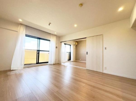 �_�ސ쌧��a�s���ߊԂ̒��Ã}���V�����̃��r���O