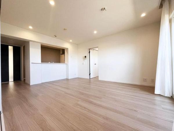 �_�ސ쌧��a�s���ߊԂ̒��Ã}���V�����̃��r���O