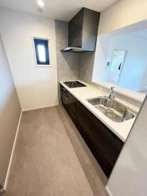 �_�ސ쌧��a�s���ߊԂ̒��Ã}���V�����̃L�b�`��