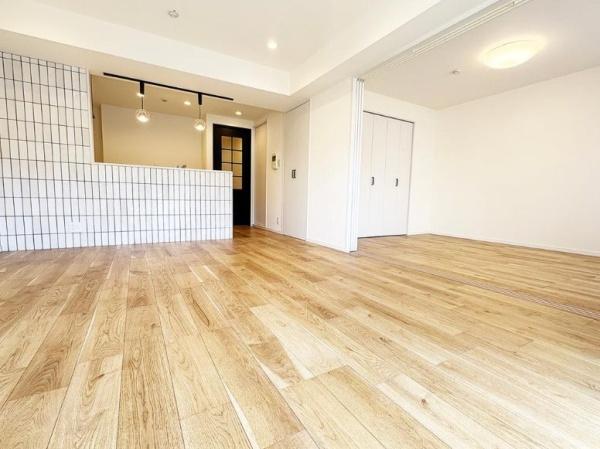 �_�ސ쌧���l�s�΋�\���s�꒬�̒��Ã}���V�����̃��r���O