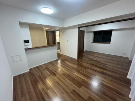 �_�ސ쌧���l�s�΋撆�R1���ڂ̒��Ã}���V�����̃��r���O