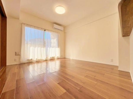 �_�ސ쌧���l�s�΋撆�R1���ڂ̒��Ã}���V�����̃��r���O