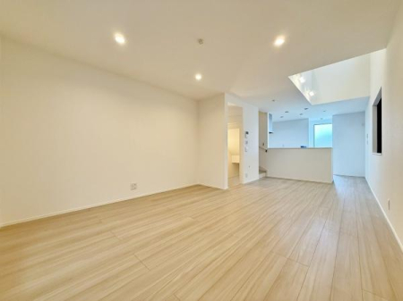 �_�ސ쌧���s���撆��2���ڂ̐V�z��ˌ��Ẵ��r���O