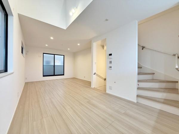 �_�ސ쌧���s���撆��2���ڂ̐V�z��ˌ��Ẵ��r���O