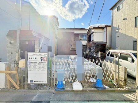 �_�ސ쌧���s����l�J�㒬�̐V�z��ˌ��Ă̌��n�O�ώʐ^