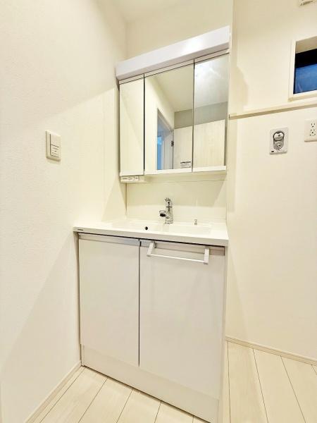 �_�ސ쌧���s���擌��O2���ڂ̒��È�ˌ��Ă̐��ʑ�E���ʏ�