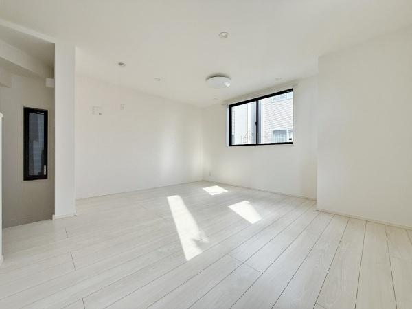 �_�ސ쌧���s���擌��O2���ڂ̒��È�ˌ��Ẵ��r���O