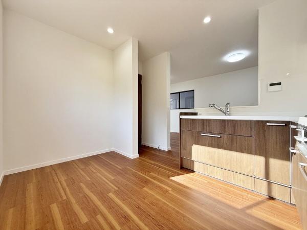 �_�ސ쌧���s���撆��2���ڂ̒��È�ˌ��ẴL�b�`��