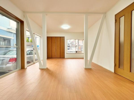 �_�ސ쌧���l�s�ߌ���n��6���ڂ̒��È�ˌ��Ẵ��r���O